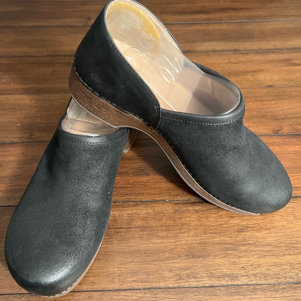 Dansko Women’s Brenna Slip-On clog